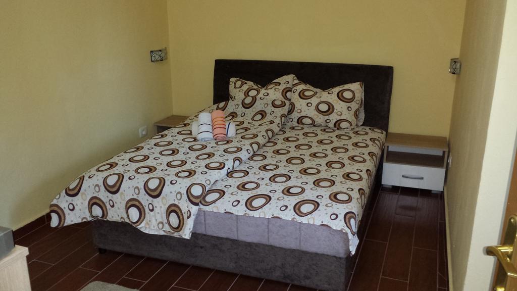 Kazablanka Rooms Aerodrom Susunja Екстериор снимка